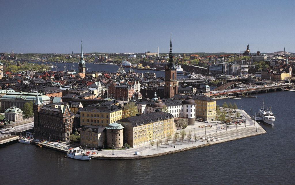 Sweden takes the big coronavirus risk for none of the economic gain